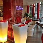 Kyriad Mezieres Hotel