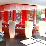 Kyriad Mezieres Hotel