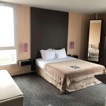 Kyriad Mezieres Hotel