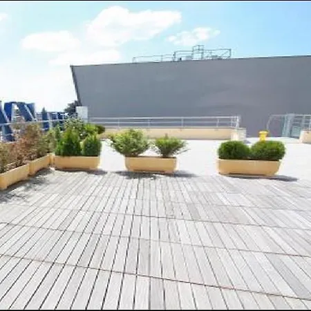 호텔 Kyriad Mezieres 3*