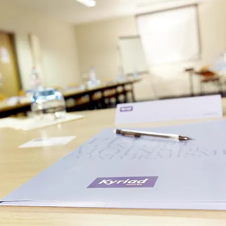 Kyriad Mezieres 호텔