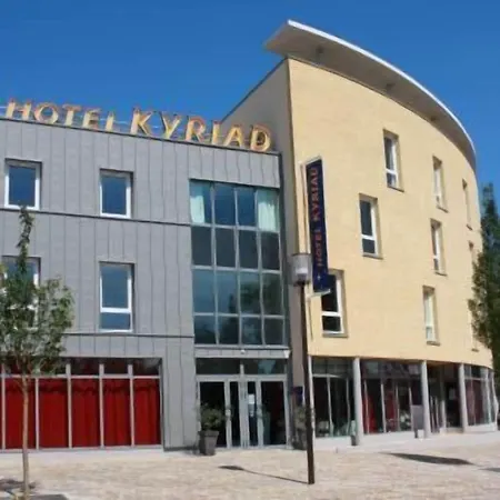 Kyriad Mezieres 3*