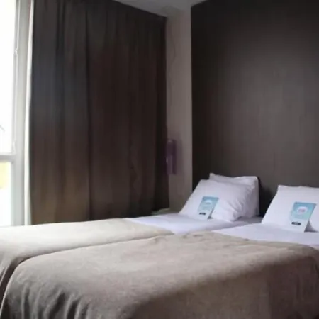 Kyriad Mezieres Hotel 3*