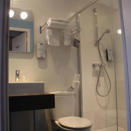 호텔 Kyriad Mezieres 3*