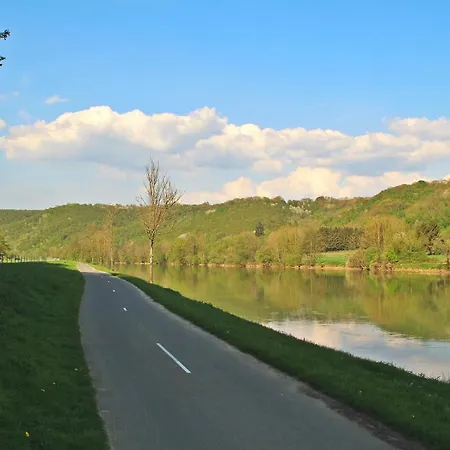 Szálloda Kyriad Mezieres