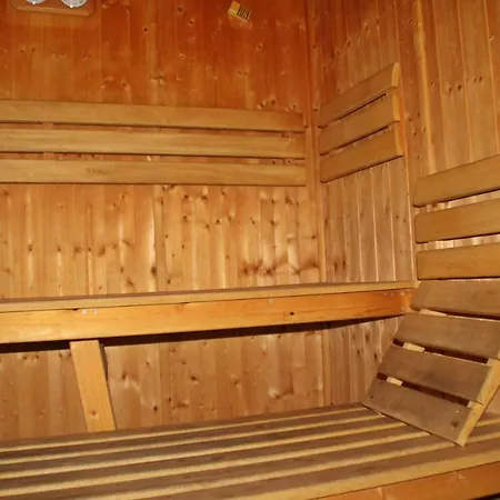 호텔 Kyriad Mezieres 3*