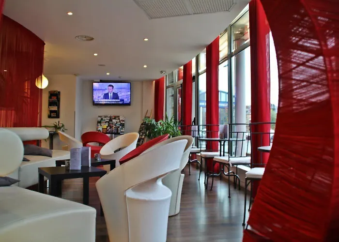 Kyriad Mezieres Hotel